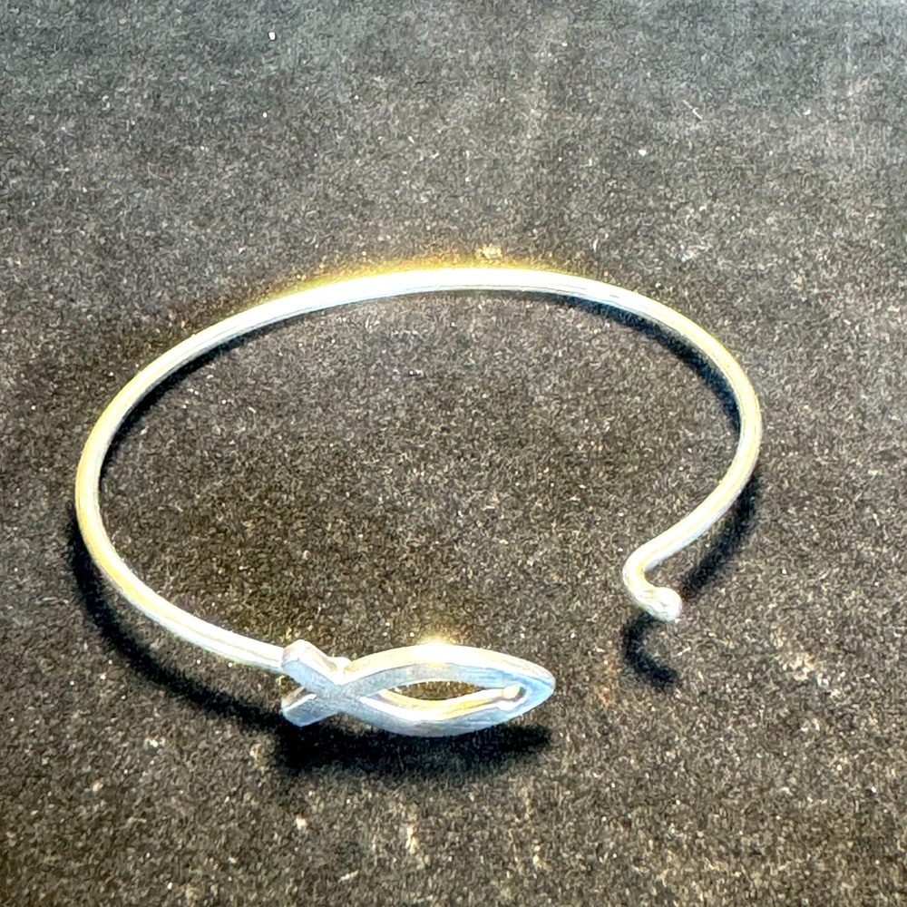 James Avery fish bracelet